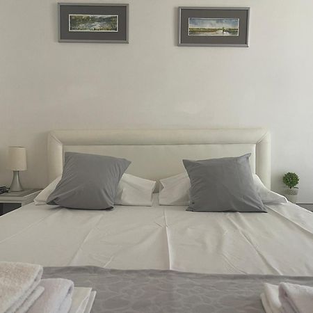 Guest House Jasna บุดวา ภายนอก รูปภาพ