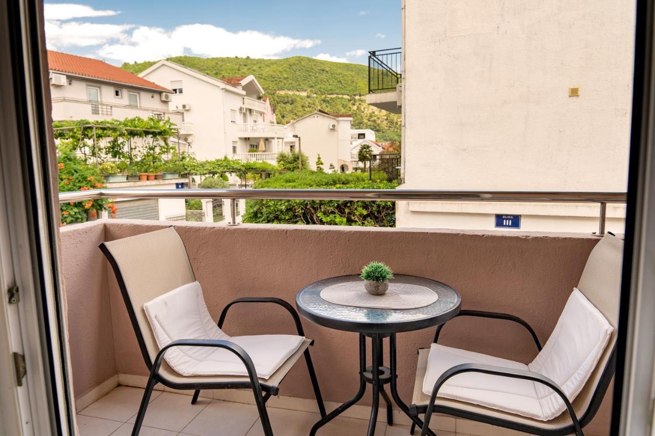 Guest House Jasna บุดวา ภายนอก รูปภาพ