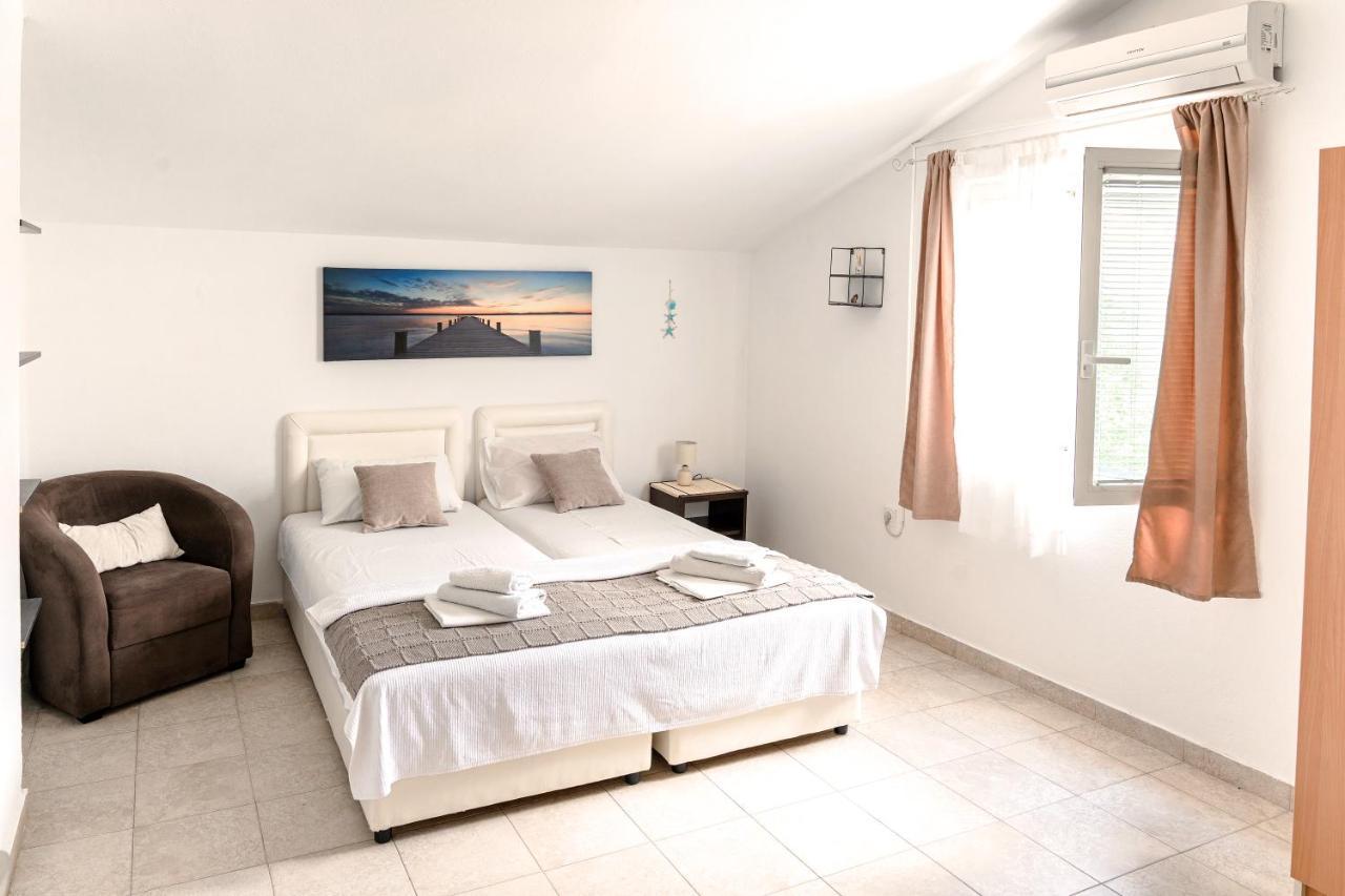 Guest House Jasna บุดวา ภายนอก รูปภาพ