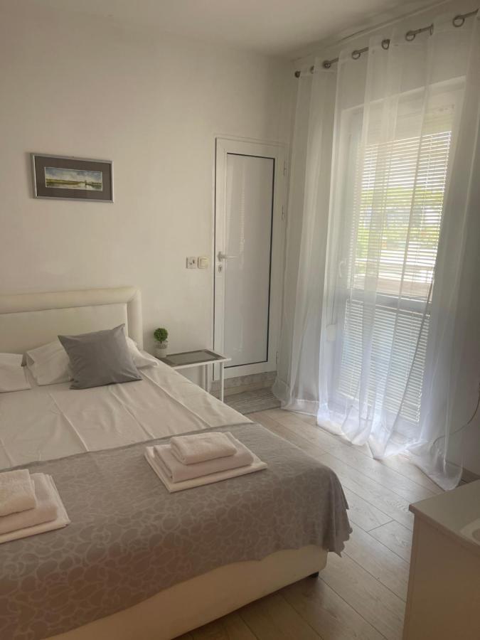 Guest House Jasna บุดวา ภายนอก รูปภาพ