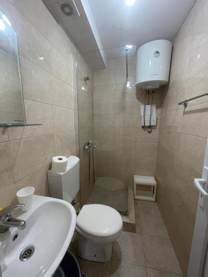 Guest House Jasna บุดวา ภายนอก รูปภาพ