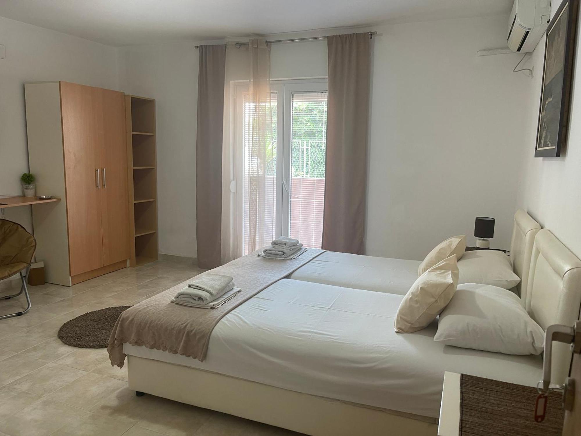 Guest House Jasna บุดวา ภายนอก รูปภาพ