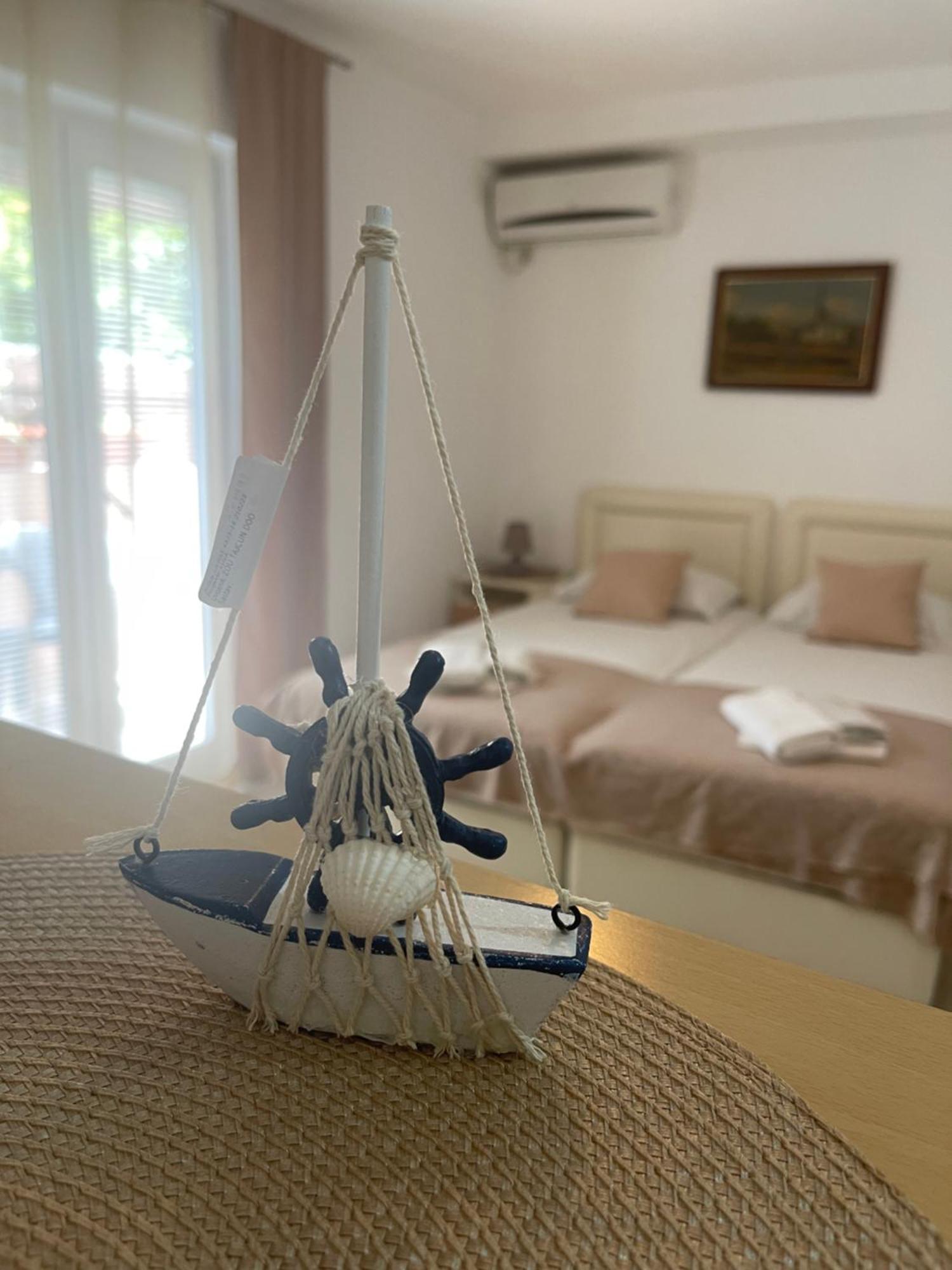 Guest House Jasna บุดวา ภายนอก รูปภาพ