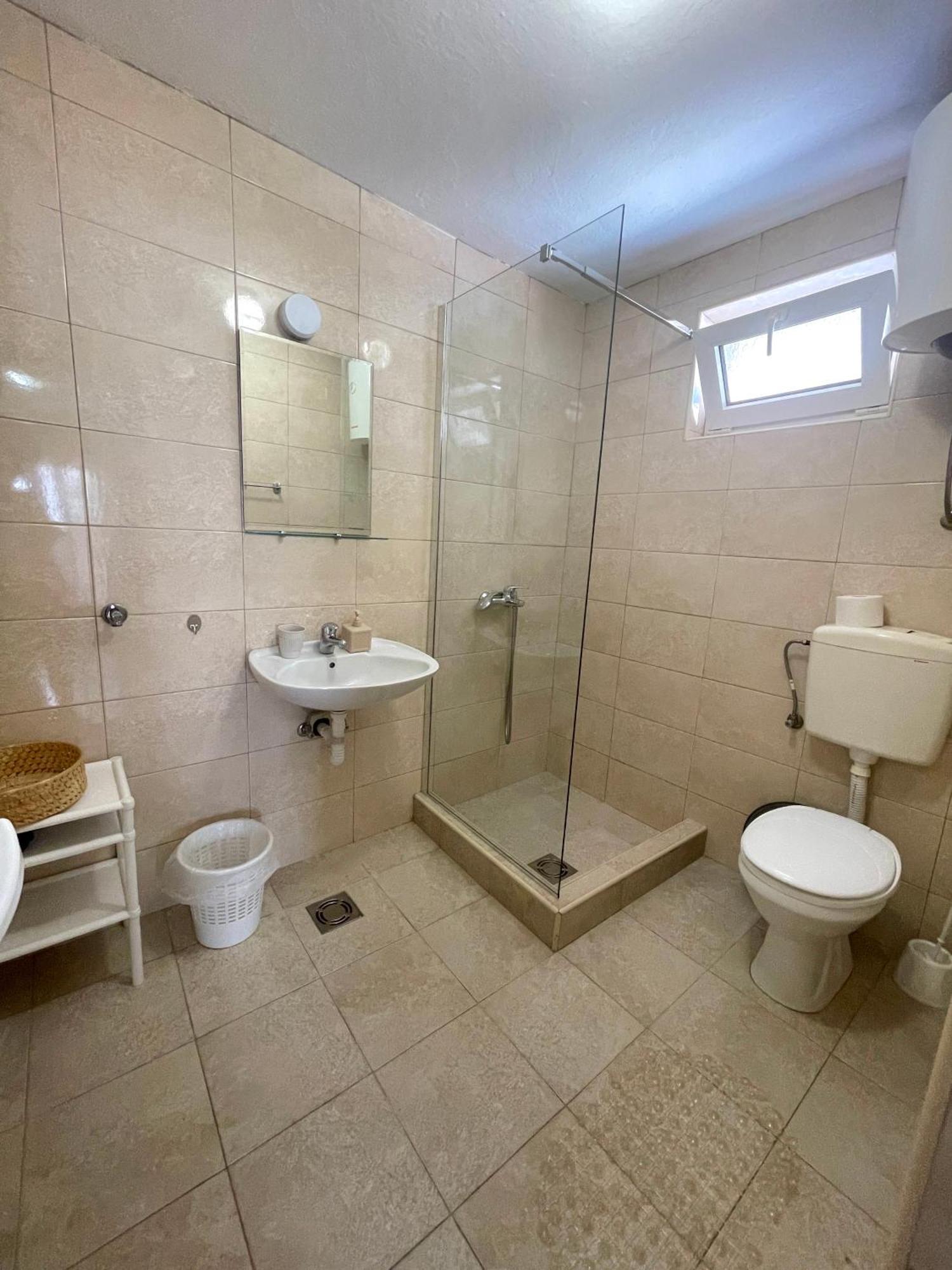 Guest House Jasna บุดวา ภายนอก รูปภาพ